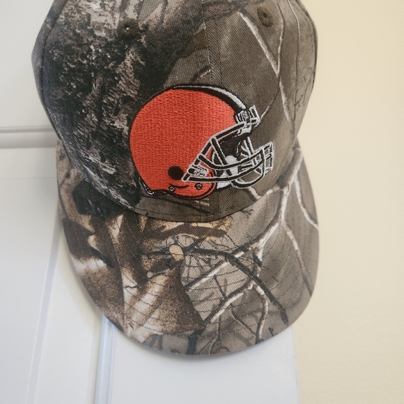 Camo print Cleveland Browns hat - Picture 2 of 5